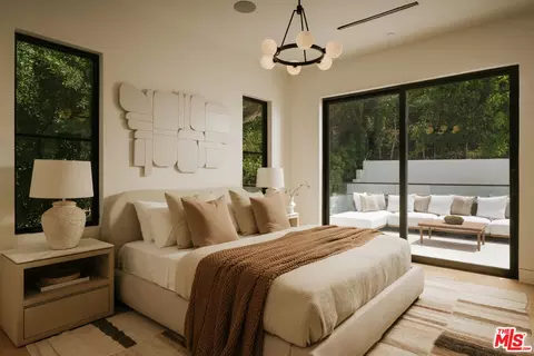 Bedroom - 2878 Deep Canyon Dr, Beverly Hills, CA 90210 photo 3 of 5