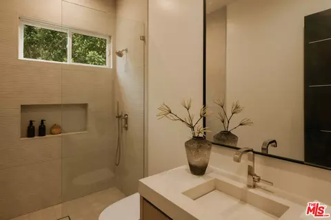 Bath - 2878 Deep Canyon Dr, Beverly Hills, CA 90210 photo 4 of 6
