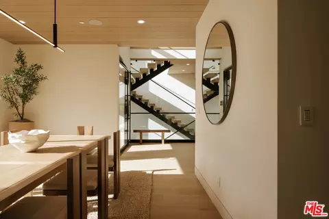 Entry Way - 2878 Deep Canyon Dr, Beverly Hills, CA 90210 photo 1 of 1