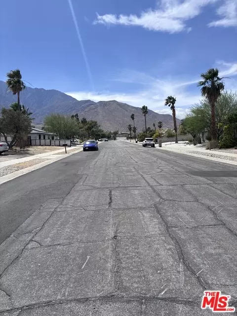 555 E Simms Rd, Palm Springs, CA 92262 photo 2