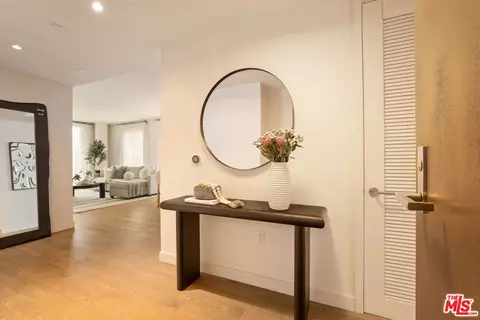 1755 Ocean Ave #412, Santa Monica, CA 90401