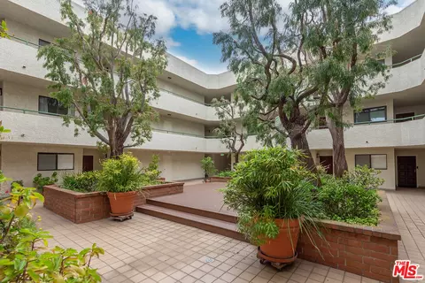 3544 S Centinela Ave #207, Los Angeles, CA 90066