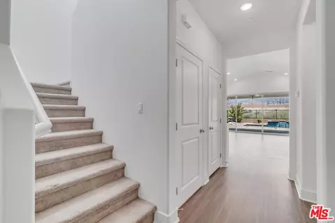 Entry Way - 84112 Caviano Dr, Indio, CA 92203 photo 4 of 10