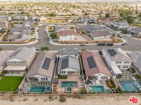 View/Area - 84112 Caviano Dr, Indio, CA 92203 photo 9 of 11