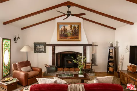 28641 Shenandoah Dr, Lake Arrowhead, CA 92352