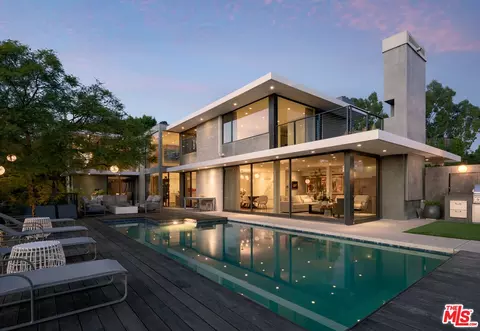 1215 Chickory Ln, Los Angeles, CA 90049