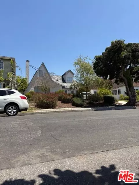 2540 Prosser Ave, Los Angeles, CA 90064