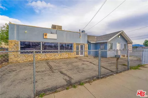17606 Arrow Blvd, Fontana, CA 92335