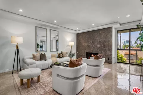 125 N Gale Dr #306, Beverly Hills, CA 90211