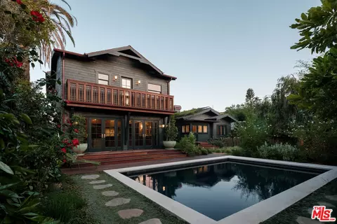 649 Palms Blvd, Venice, CA 90291