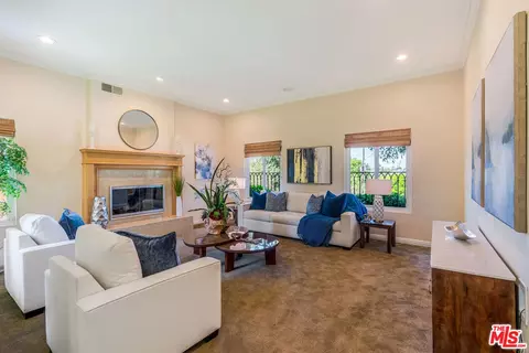 2422 N Ardmore Ave, Manhattan Beach, CA 90266