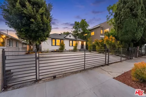 408 N La Fayette Park Pl, Los Angeles, CA 90026