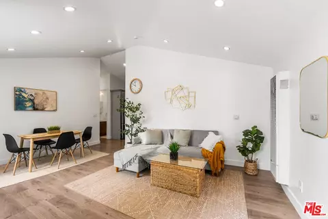 408 N La Fayette Park Pl, Los Angeles, CA 90026