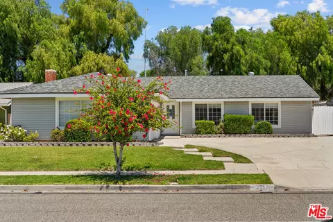 2517 E Phyllis St, Simi Valley, CA 93065