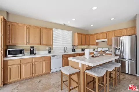 Kitchen - 44672 Brookvail Ct, Temecula, CA 92592 photo 2 of 4