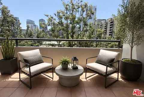 600 W 9th St #814, Los Angeles, CA 90015
