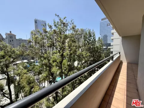 600 W 9th St #814, Los Angeles, CA 90015