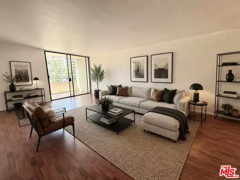 600 W 9th St #814, Los Angeles, CA 90015