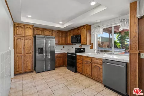 Kitchen - 627 Mount St, Diamond Bar, CA 91765 photo 2 of 2