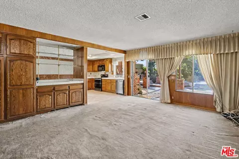 Living - 627 Mount St, Diamond Bar, CA 91765 photo 4 of 7