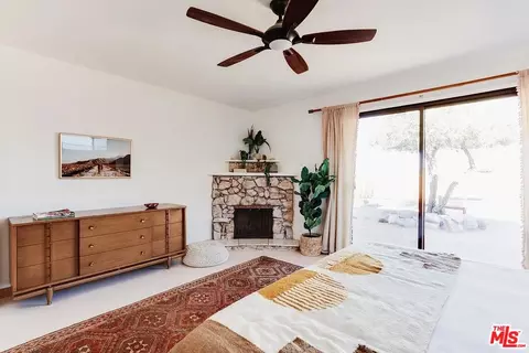 Bedroom - 7435 Palomar Ave, Yucca Valley, CA 92284 photo 2 of 5