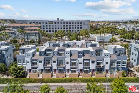 5400 Playa Vista Dr #21, Playa Vista, CA 90094