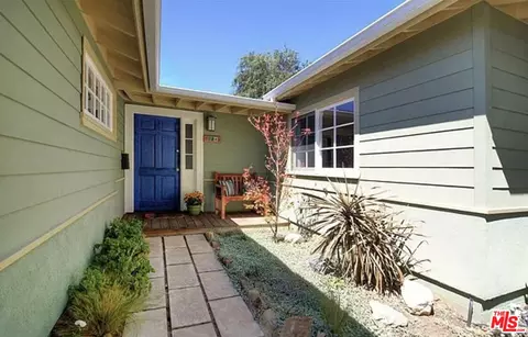 23445 Sylvan St, Woodland Hills, CA 91367