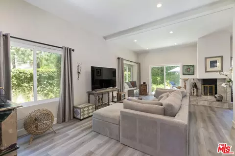 29700 Windsong Ln, Agoura Hills, CA 91301