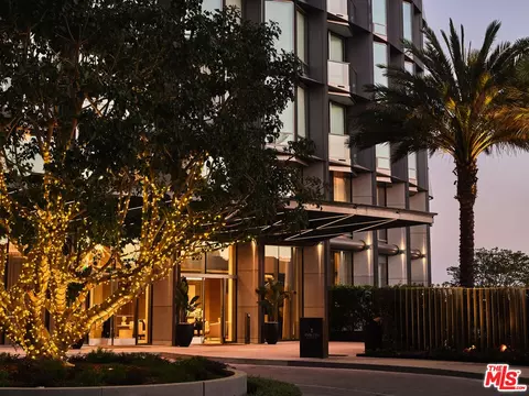 211 W Elm Ct #10A, Los Angeles, CA 90067