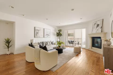 8238 W Manchester Ave #208, Playa Del Rey, CA 90293