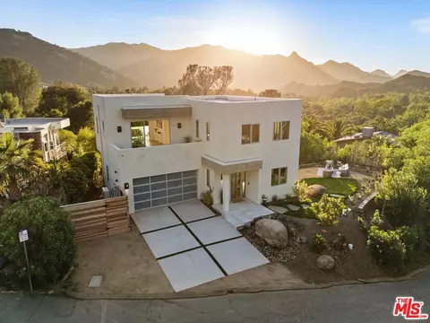 25638 Monte Nido Dr, Calabasas, CA 91302