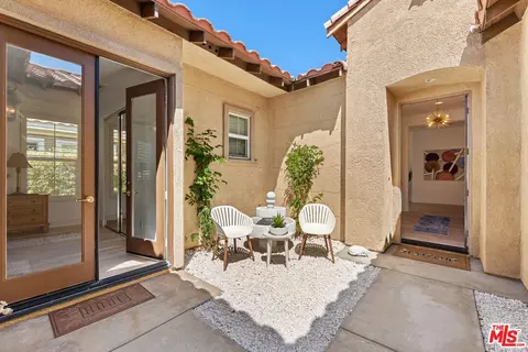 65 Shoreline Dr, Rancho Mirage, CA 92270