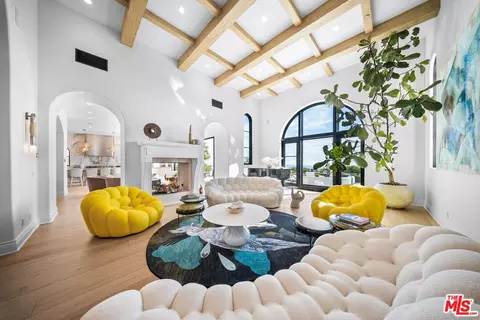 Living - Undisclosed, Malibu, CA 90265 photo 4 of 6