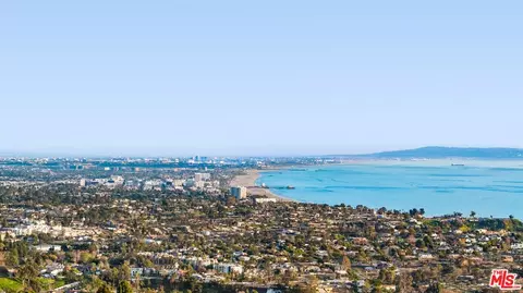 1260 Lachman Ln, Pacific Palisades, CA 90272