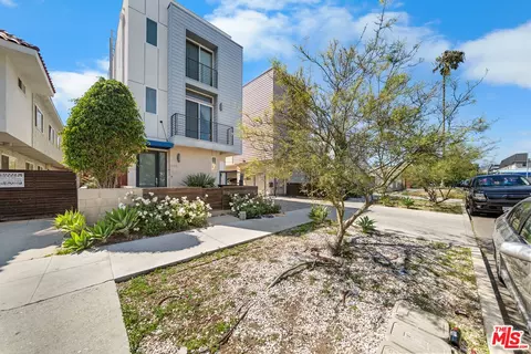 319 S Serrano Ave, Los Angeles, CA 90020