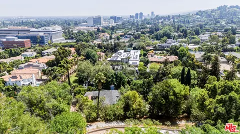 4625 Petit Ave, Encino, CA 91436