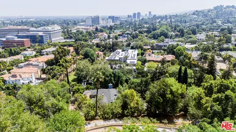 4625 Petit Ave, Encino, CA 91436