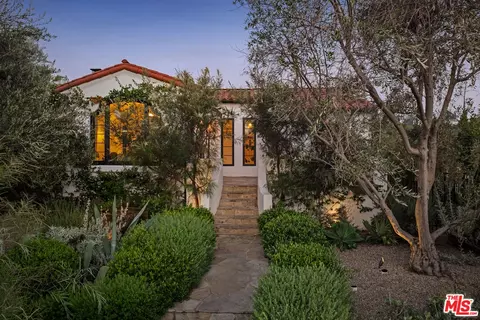 2168 Princeton Ave, Los Angeles, CA 90026