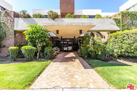 4477 Wilshire Blvd #103, Los Angeles, CA 90010