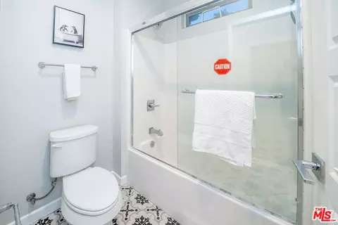 Bath - 15602 Lilli Way, Van Nuys, CA 91406 photo 6 of 6