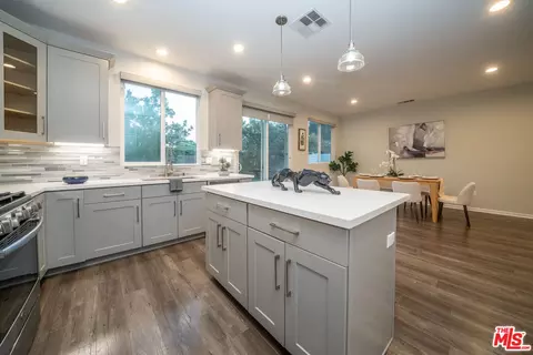 Kitchen - 15602 Lilli Way, Van Nuys, CA 91406 photo 3 of 7