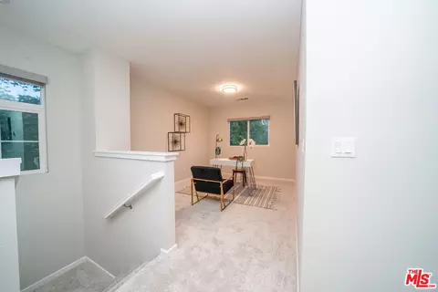 Entry Way - 15602 Lilli Way, Van Nuys, CA 91406 photo 5 of 7