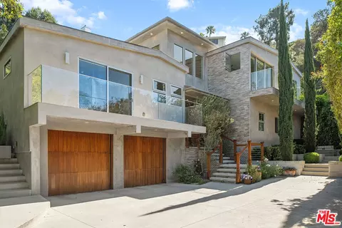13611 Bayliss Rd, Los Angeles, CA 90049