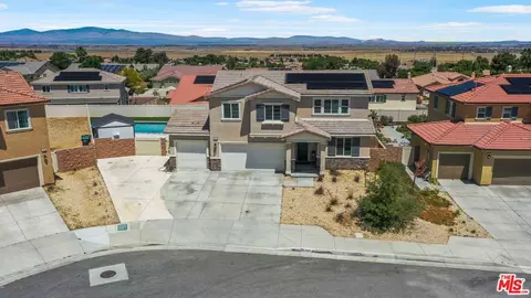 7027 Kristina Ct, Lancaster, CA 93536