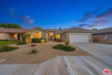 6304 Starview Dr, Lancaster, CA 93536