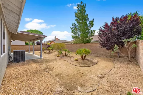 Exterior - 6304 Starview Dr, Lancaster, CA 93536 photo 6 of 6