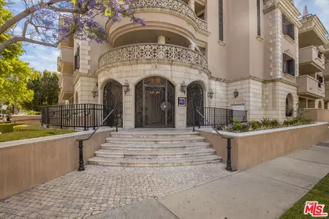 850 N Croft Ave #103, West Hollywood, CA 90069