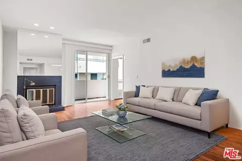 1164 Wellesley Ave #204, Los Angeles, CA 90049