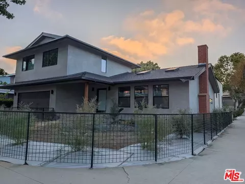12525 Allin St, Los Angeles, CA 90066