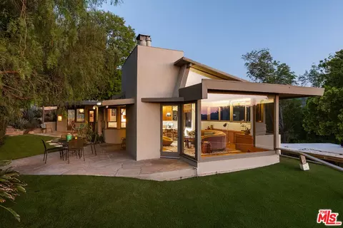 3624 Buena Park Dr, Studio City, CA 91604